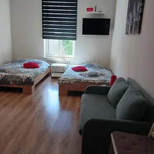 Marco 3 Przy Dworcu-stare Miasto-super Wi Fi Apartmán