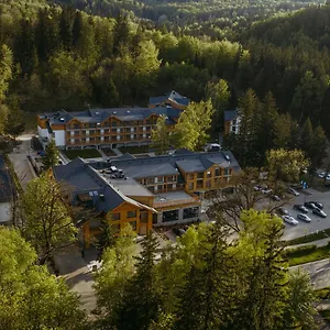 ***** Hotel Moevenpick & Polsko